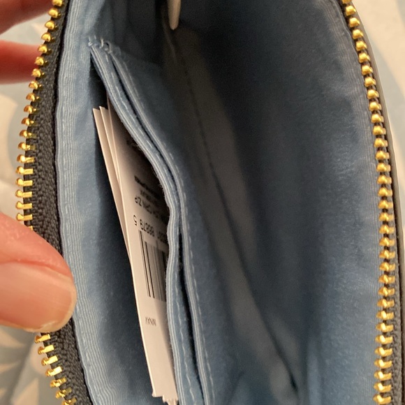 Coach leather corner zip wristlet - Picture 3 of 6